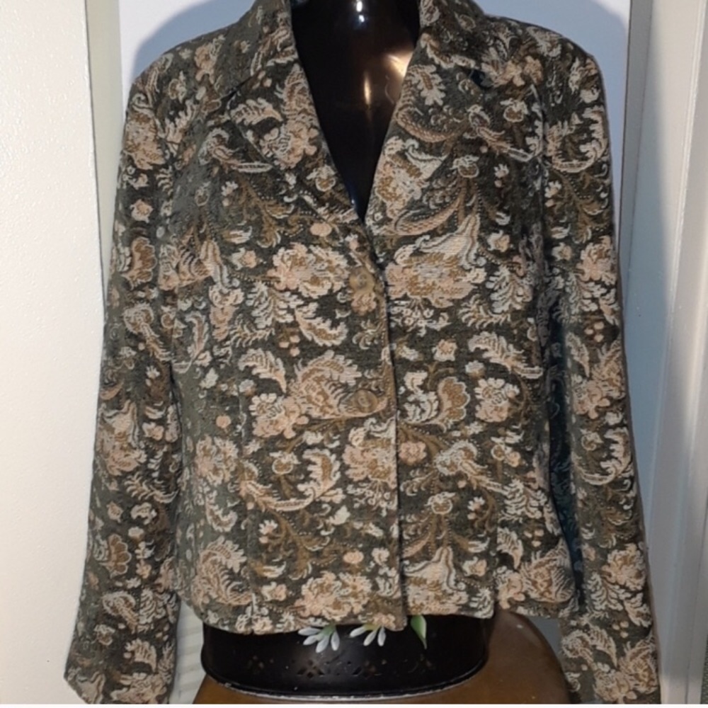 Dress Barn Tapestry Blazer size 14